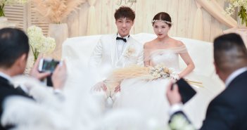 アーフェリーク迎賓館小倉　結婚式　ウェディングドレス　オフショルダー